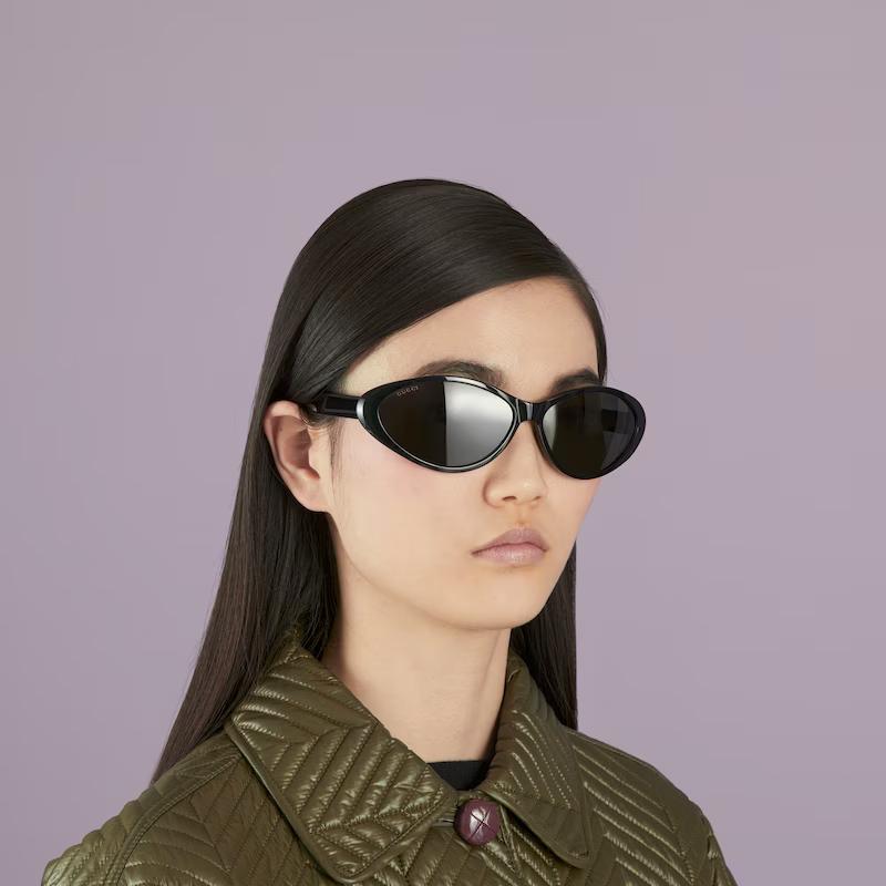 Kính Gucci Cat-Eye Frame Sunglasses Grey Lens Nữ Đen