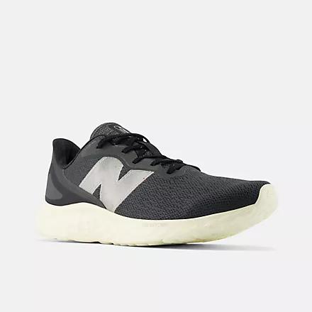 Giày New Balance Fresh Foam Arishi V4 Blacktop With Angora Nam