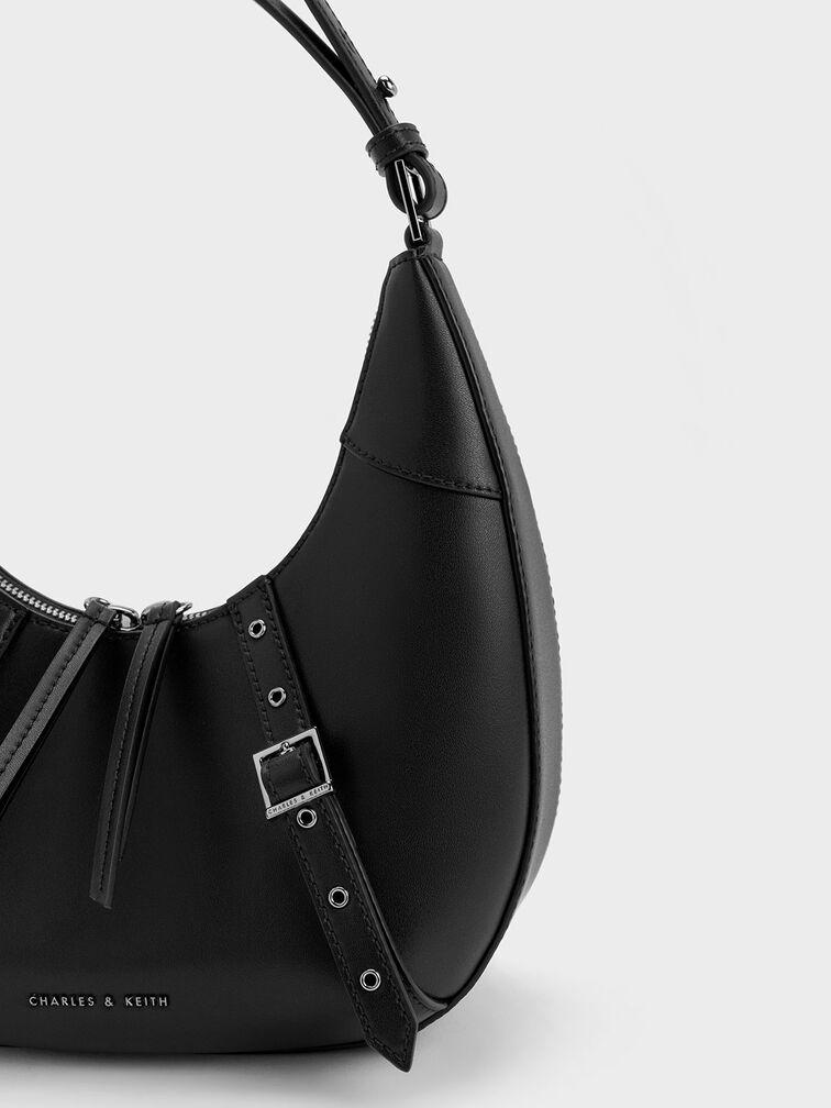 Túi Charles Keith Hobo Dáng Cong Grommet Crescent Noir