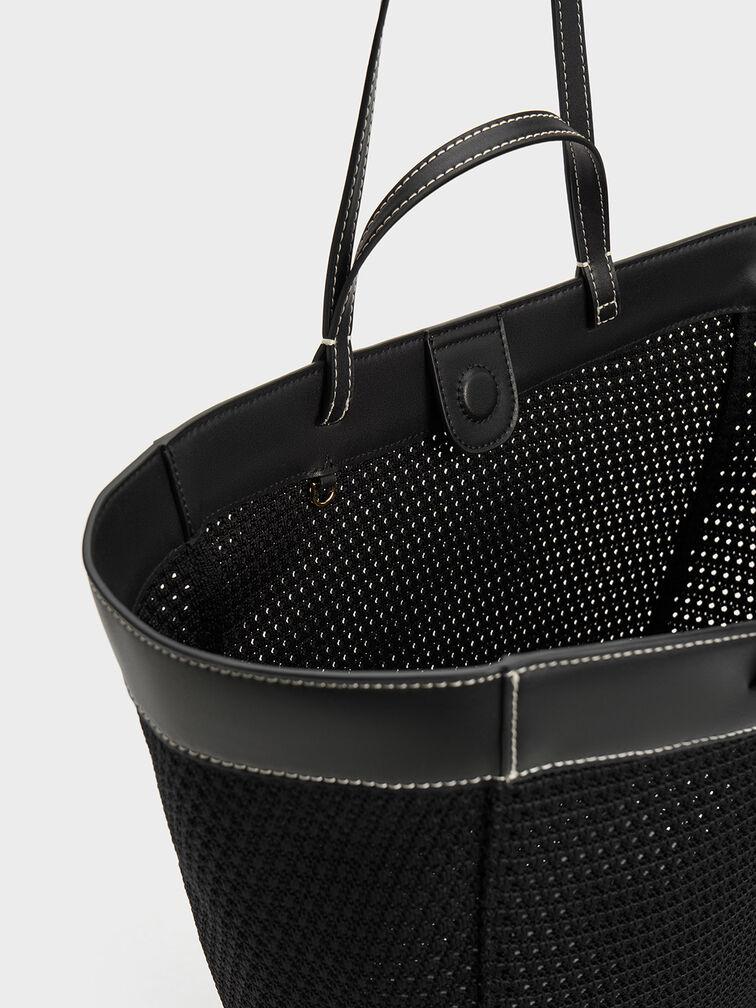 Túi Charles Keith Tote Hình Thang Knitted Sculptural Đen