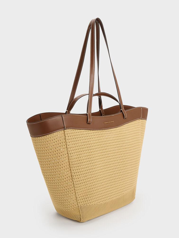 Túi Charles Keith Tote Hình Thang Knitted Sculptural Be