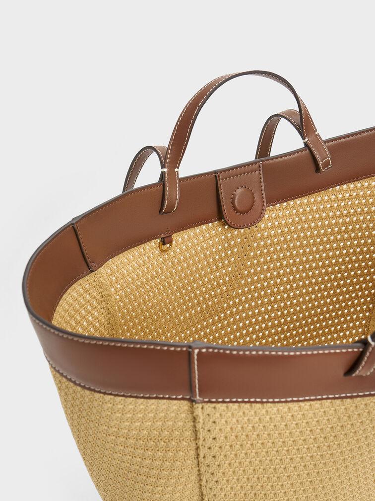 Túi Charles Keith Tote Hình Thang Knitted Sculptural Be