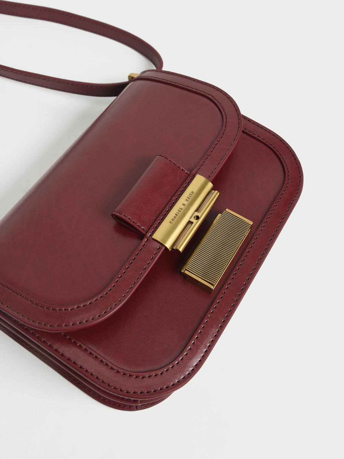 Túi Charles Keith Đeo Chéo Nắp Gập Charlot Hồng Burgundy