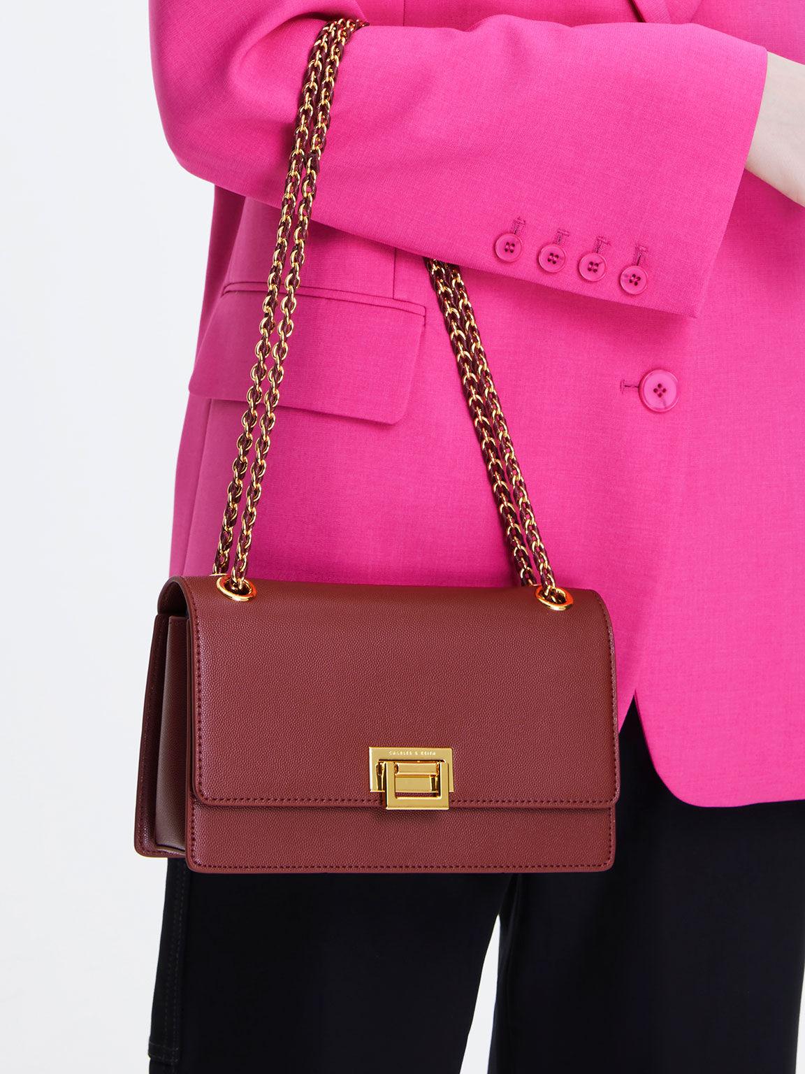 Túi Charles Keith Đeo Vai Phom Chữ Nhật Metallic Accent Front Flap Hồng Burgundy