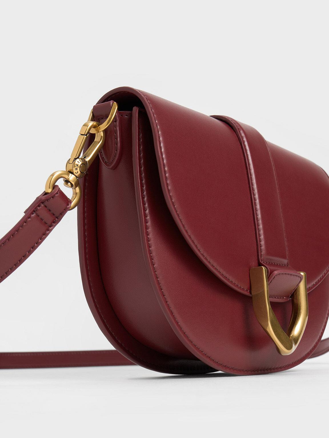 Túi Charles Keith Đeo Vai Gabine Hồng Burgundy