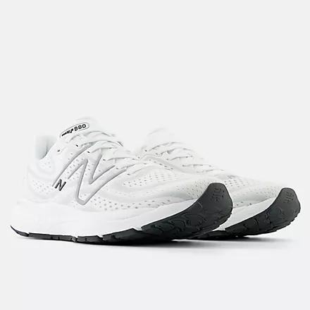 Giày New Balance Fresh Foam X 880V13 White With Granite And Silver Metallic Nam