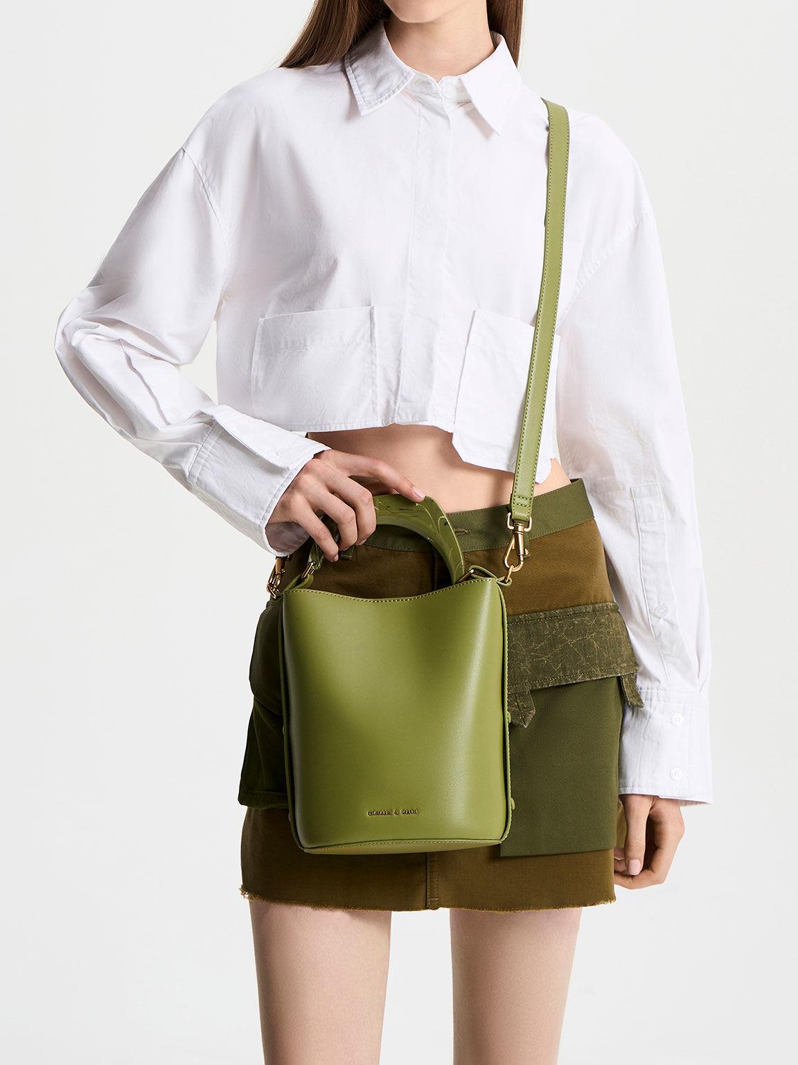 Túi Charles Keith Bucket Hình Trụ Marlin Acrylic Xanh Olive