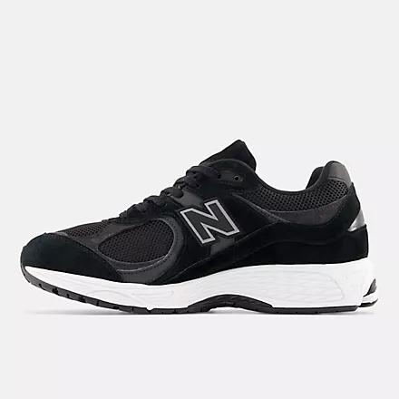 Giày New Balance 2002R Nam Đen