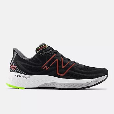 Giày New Balance Fresh Foam X 880V13 Nam Đen Viền Đỏ