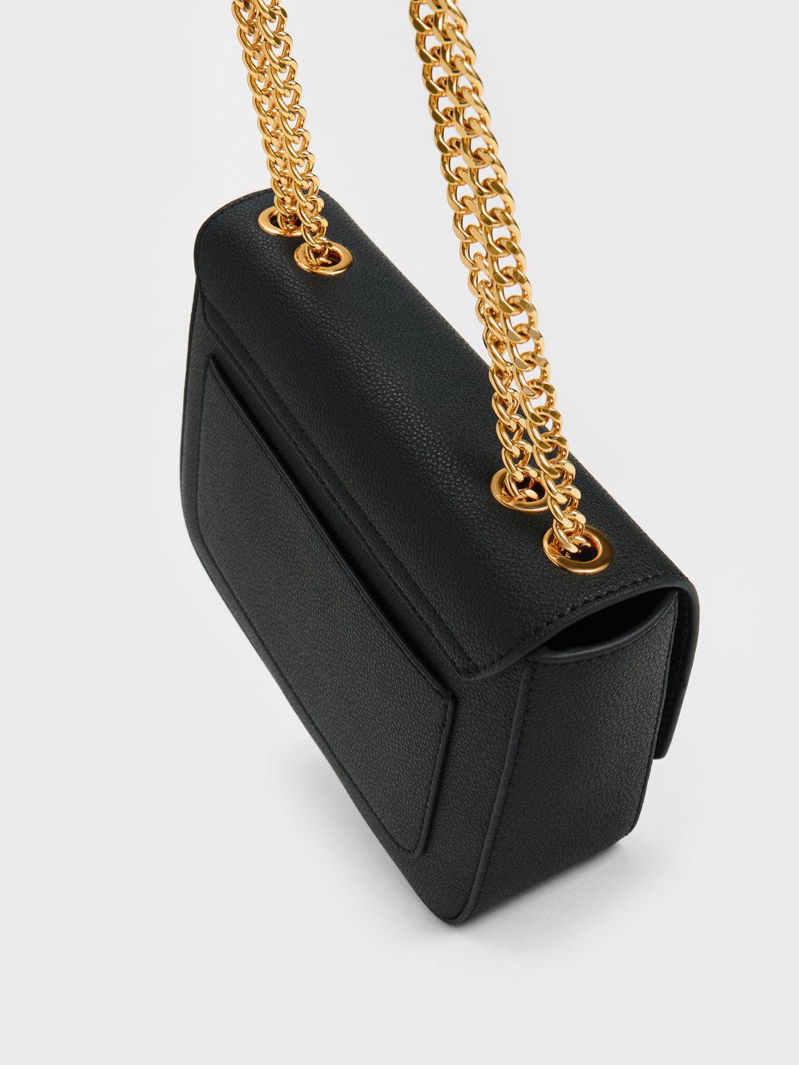 Túi Charles Keith Xách Phom Chữ NhậT Push-Lock Chain Đen