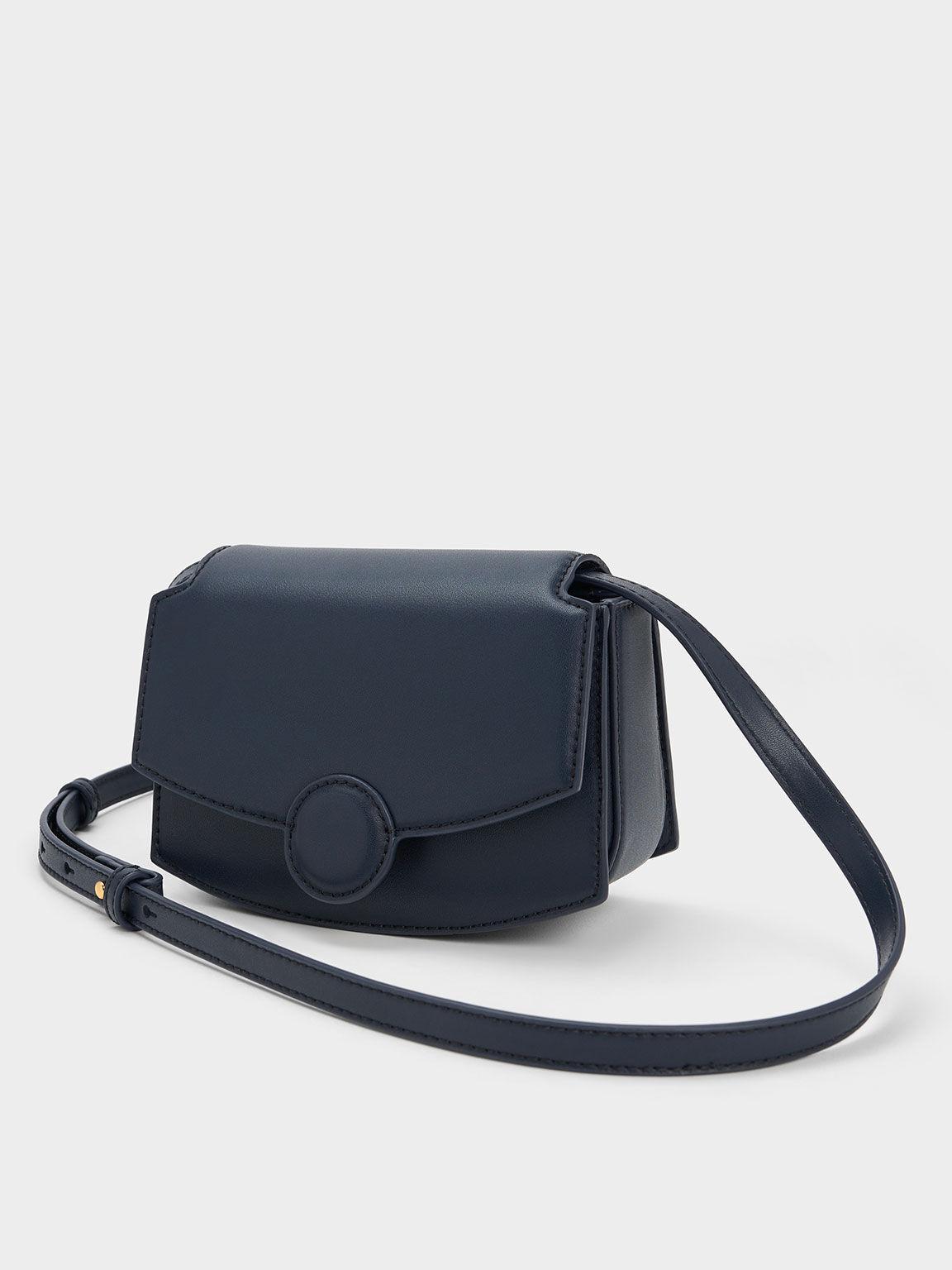 Túi Charles Keith Đeo Vai Chữ Nhật Clover Curved Xanh Navy