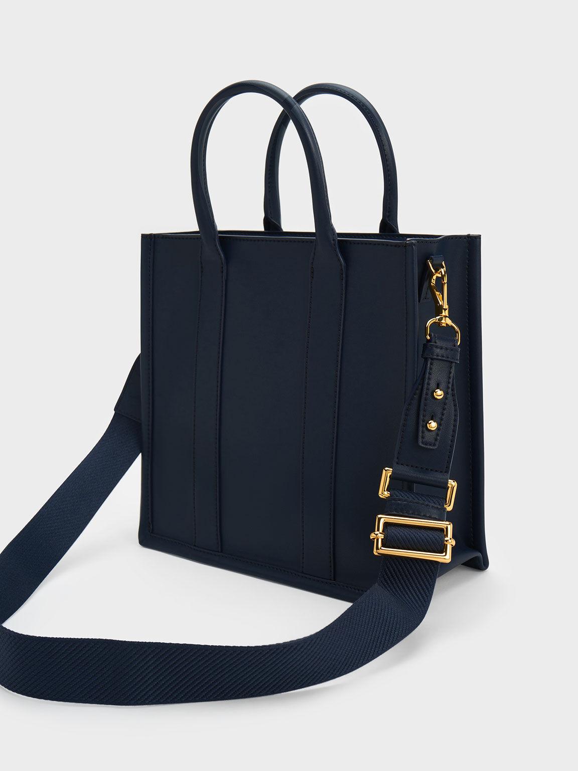 Túi Charles Keith Tote Phom Vuông Clover Trapeze Xanh Navy