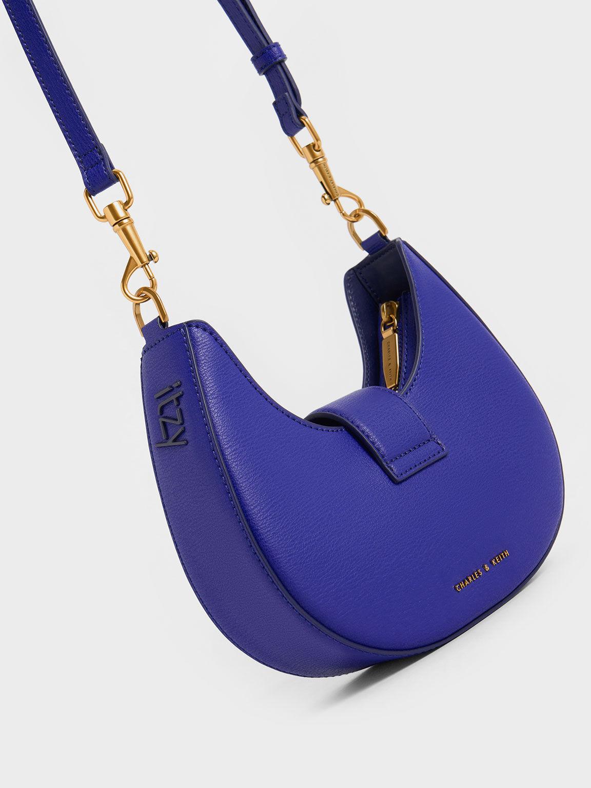 Túi Charles Keith Đeo Vai Gabine Belted Hobo Xanh Cobalt