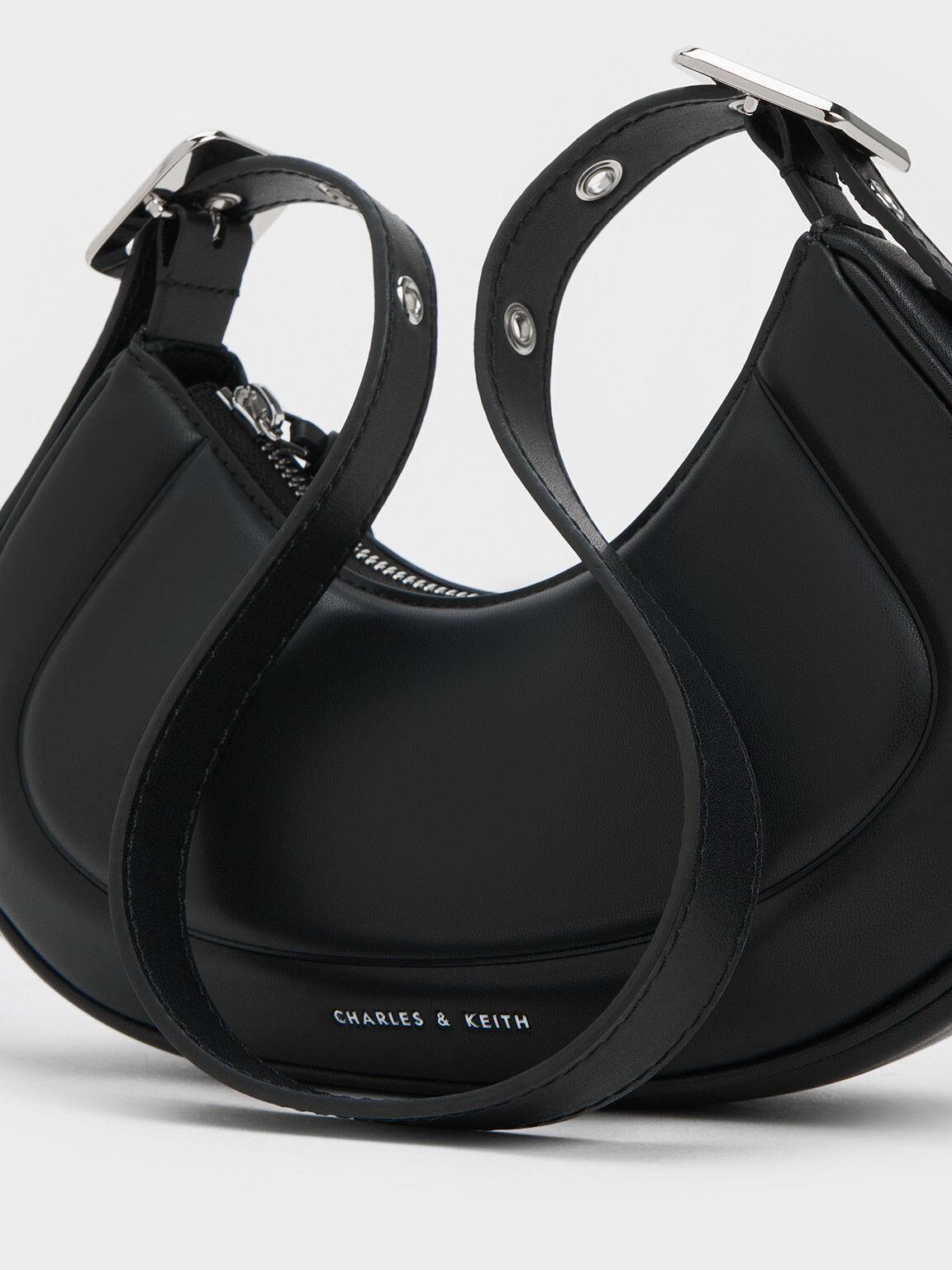 Túi Charles Keith Đeo Vai Hình Thang Petra Curved Đen