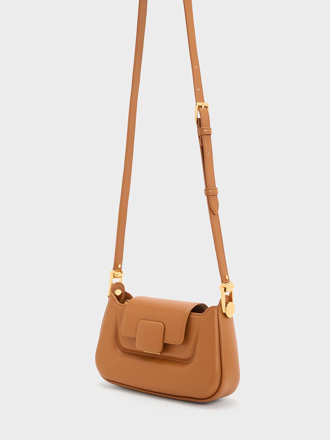 Túi Charles Keith Xách Hình Thang Koa Chocolate