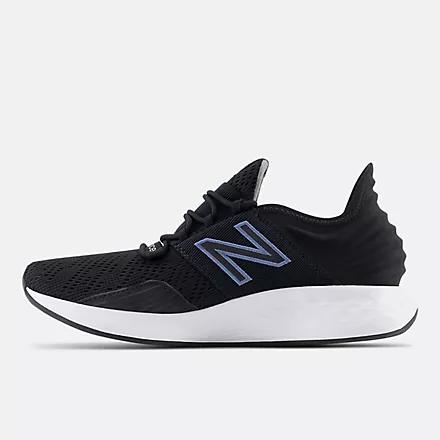 Giày New Balance Fresh Foam Roav Nam Đen Trắng