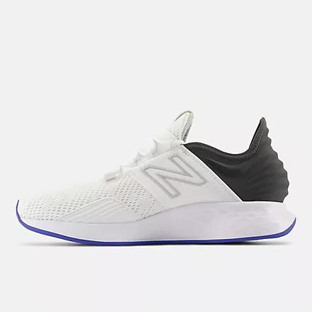 Giày New Balance Fresh Foam Roav Nam Trắng Đen