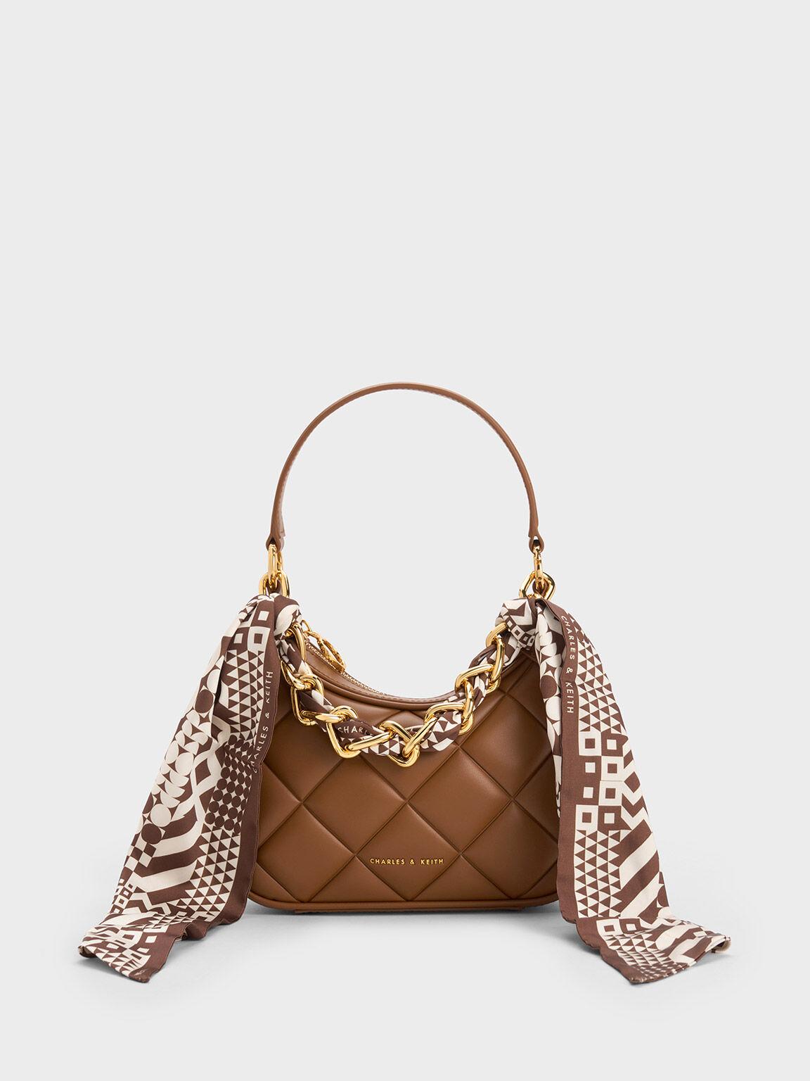 Túi Charles Keith Đeo Vai Chần Bông Alcott Scarf Chain-Link Quilted Chocolate