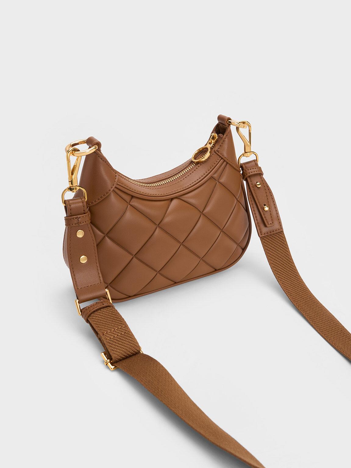 Túi Charles Keith Đeo Vai Chần Bông Alcott Scarf Chain-Link Quilted Chocolate