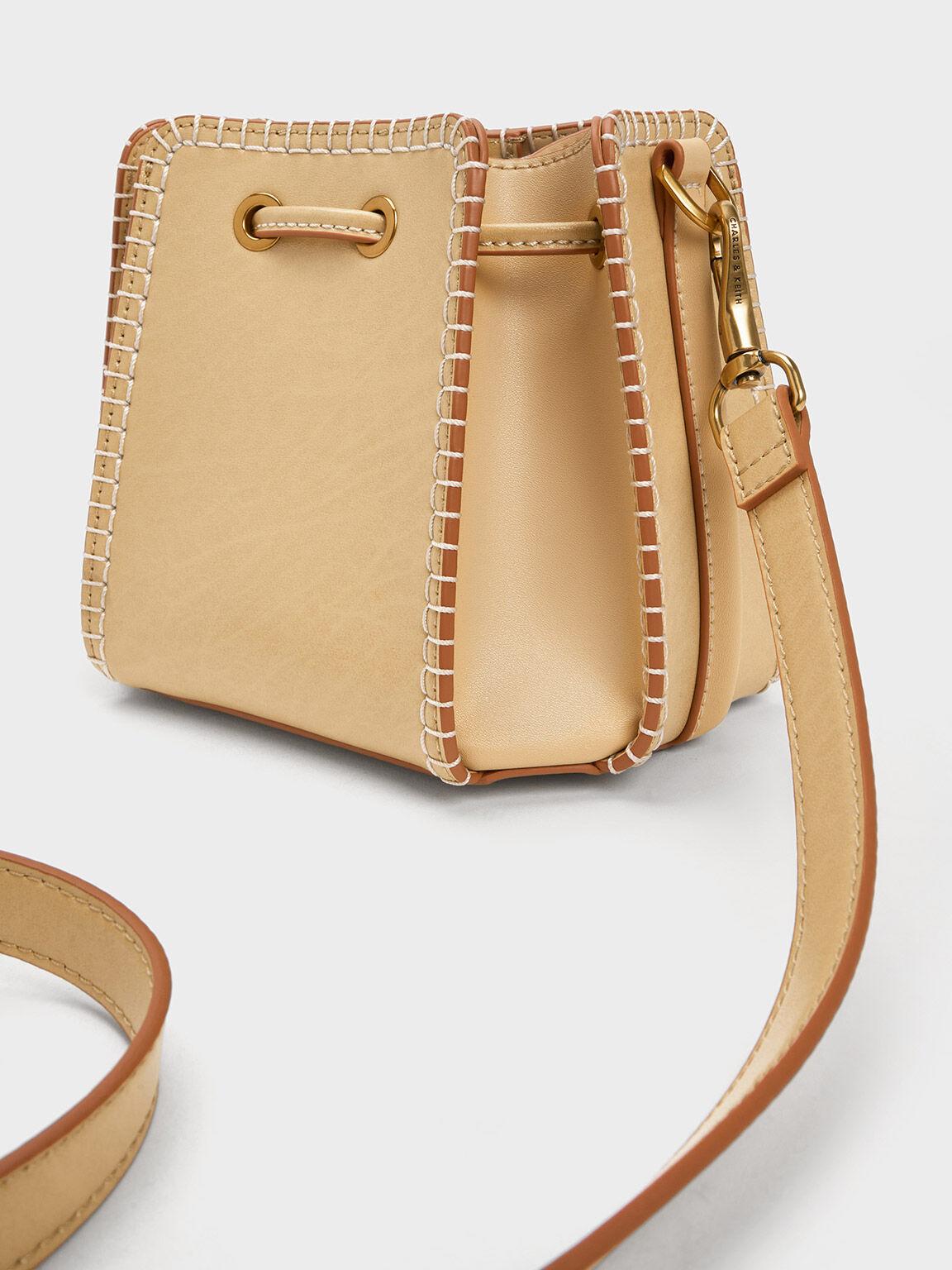 Túi Charles Keith Rút Dây Circe Stitch-Trim Be