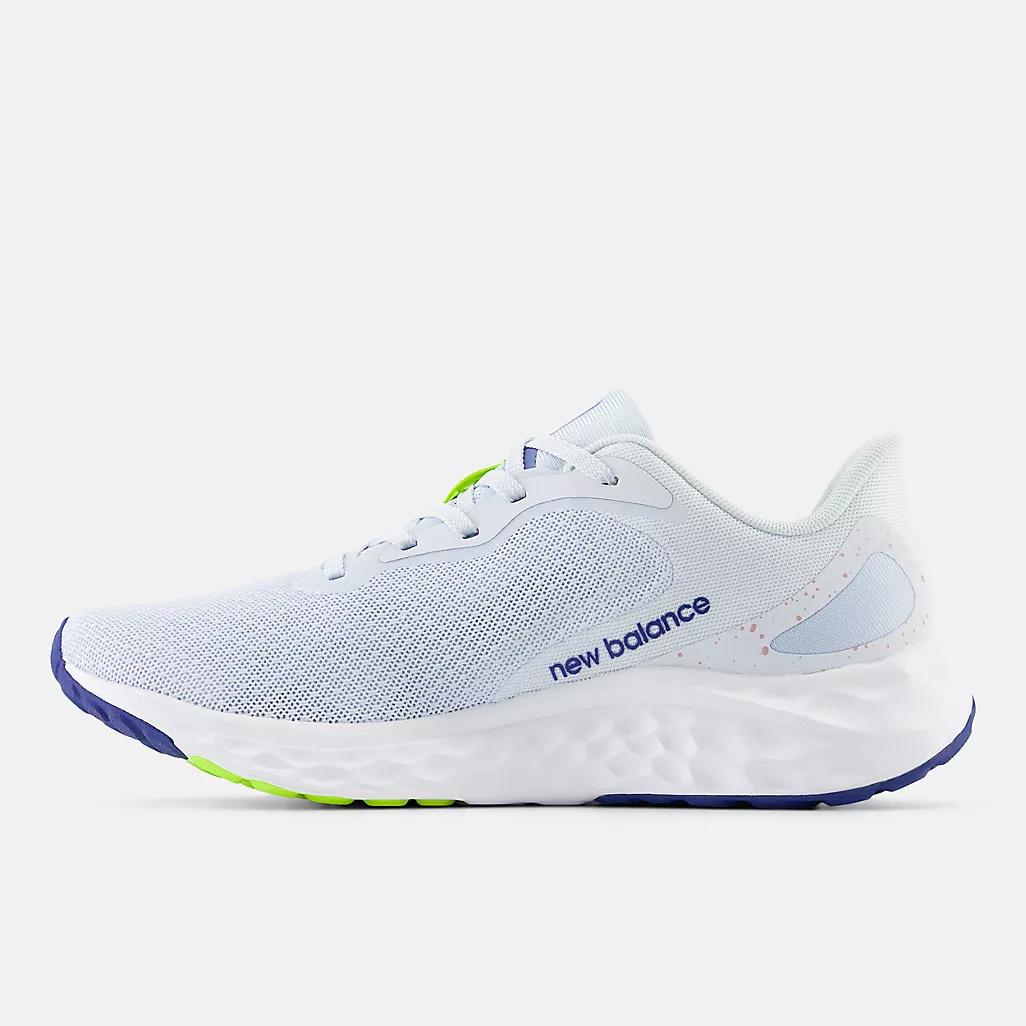 Giày New Balance Fresh Foam Arishi V4 Nữ Màu Trắng Xanh Da Trời