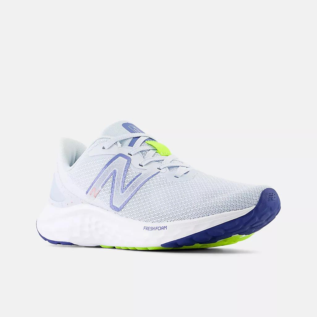 Giày New Balance Fresh Foam Arishi V4 Nữ Màu Trắng Xanh Da Trời