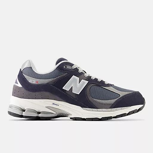 Giày New Balance 2002R Nữ Màu Xám Than