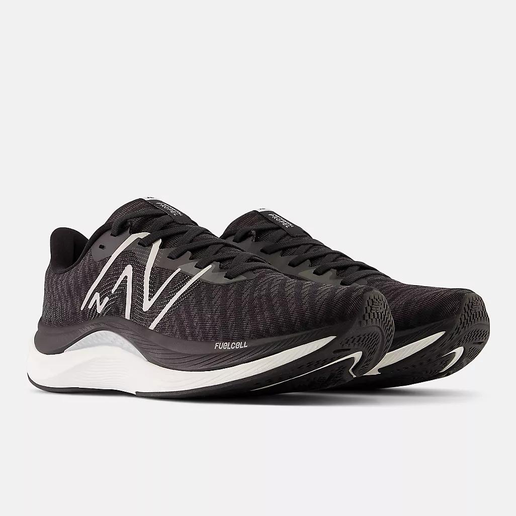 Giày New Balance Fuelcell Propel V4 Nữ Màu Đen Trắng