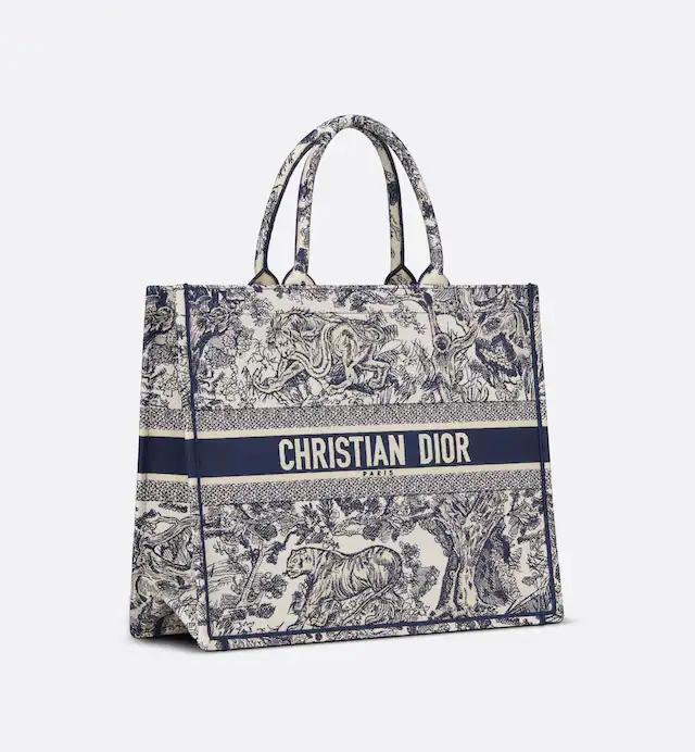 Túi Dior Large Dior Book Tote Ecru And Blue Toile De Jouy Embroidery