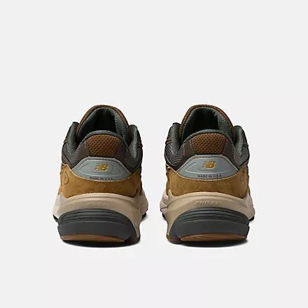 Giày New Balance Carhartt Wip X New Balance Made In Usa 990V6 Nam Nâu