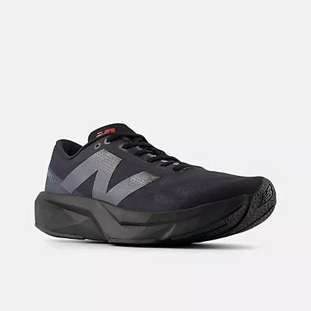 Giày New Balance Fuelcell Rebel V4 Nam Đen