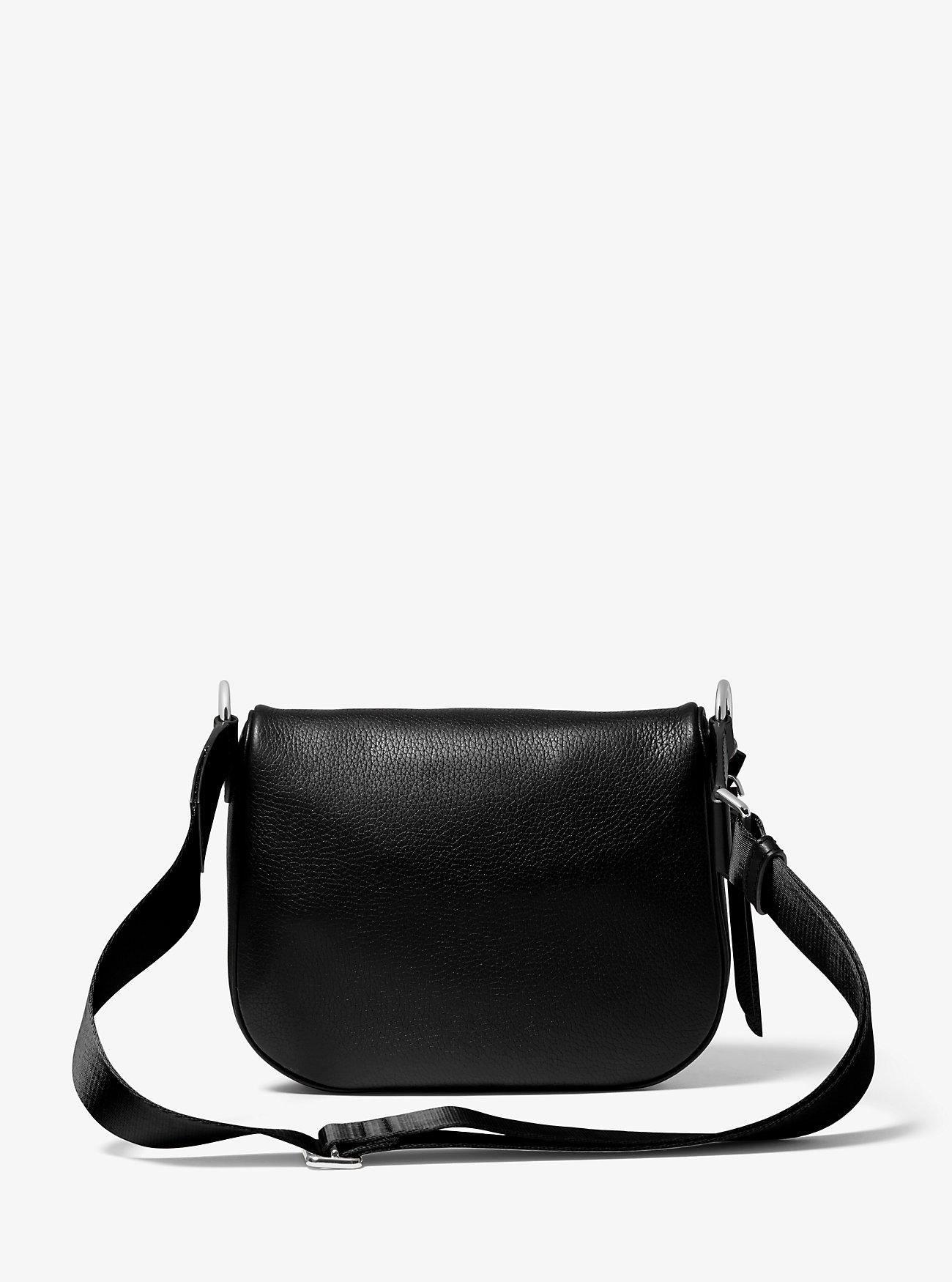 Túi Michael Kors Slater Medium Pebbled Leather Sling Pack Nữ Đen