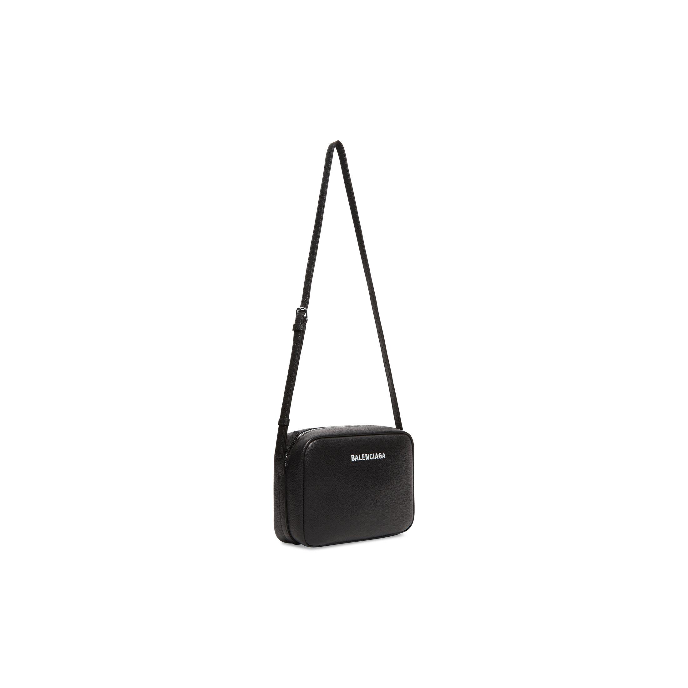 Túi Balenciaga Everyday 2.0 Medium Camera Bag Nữ Đen