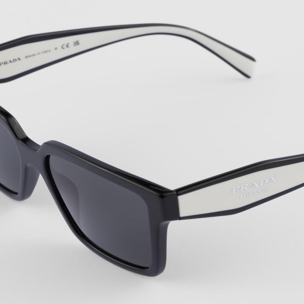 Kính Prada Sunglasses With Prada Logo Nữ Đen Xám