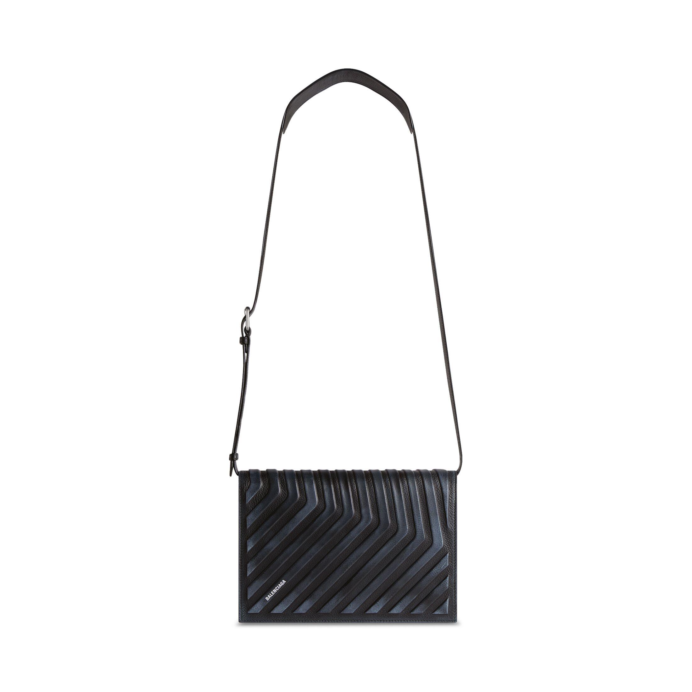 Túi Balenciaga Car Flap Bag With Strap Dirty Effect Nam Đen