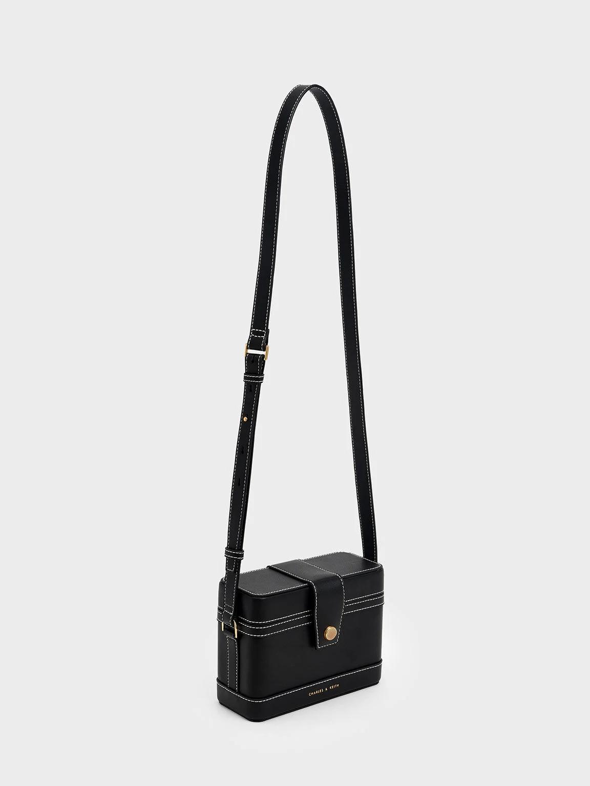 Túi Charles & Keith Bronte Boxy Nữ Đen