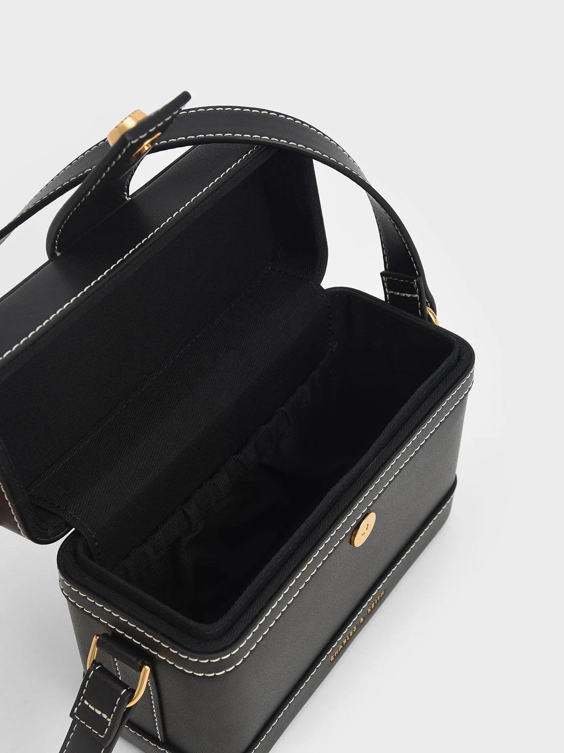 Túi Charles & Keith Bronte Boxy Nữ Đen