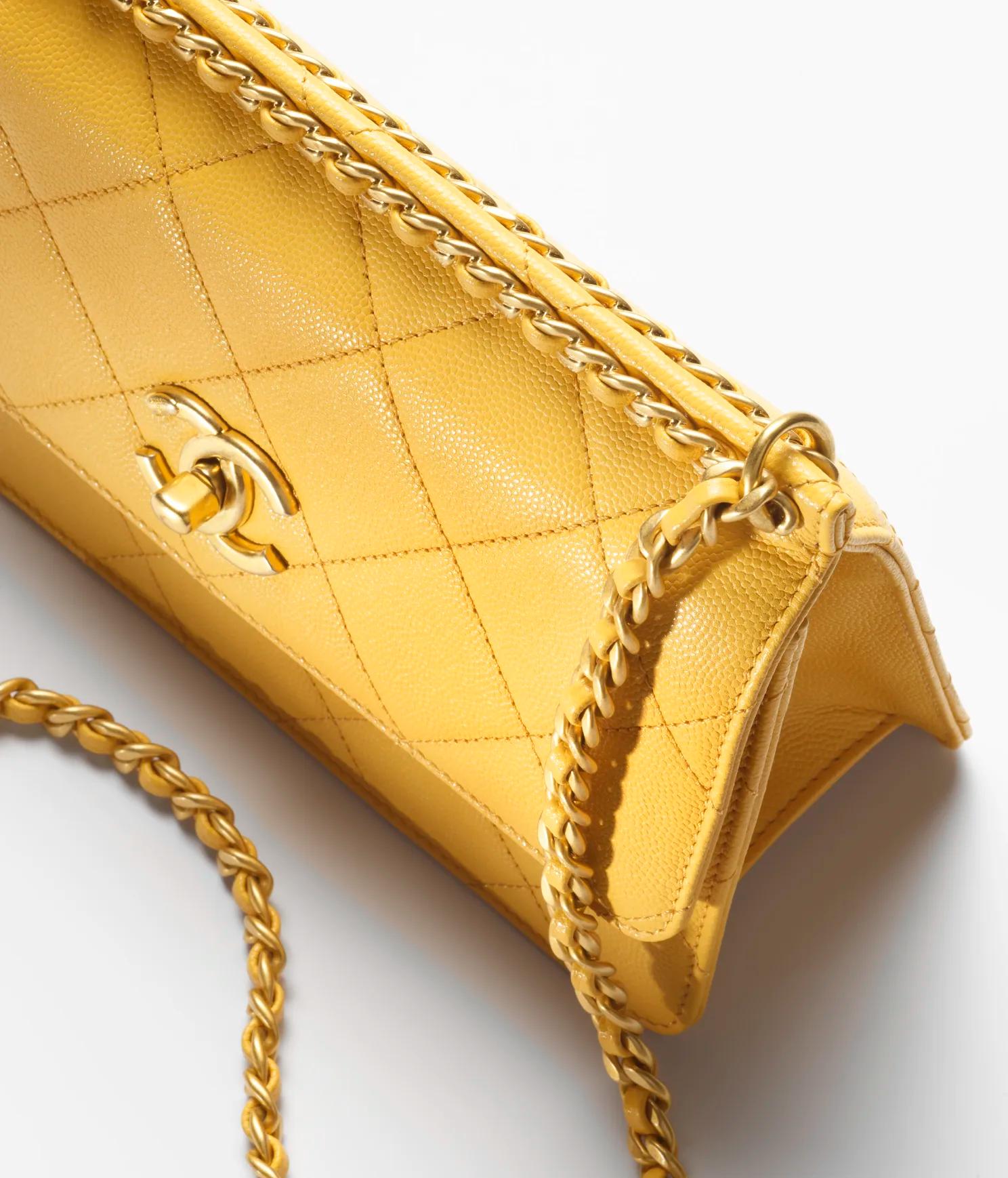 Túi Chanel Small Flap Bag Grained Calfskin & Gold-Tone Metal Nữ Vàng