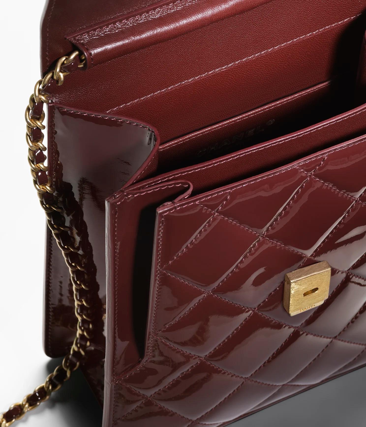 Túi Chanel Small Flap Bag Patent Calfskin & Gold-Tone Metal Burgundy Nữ Đỏ