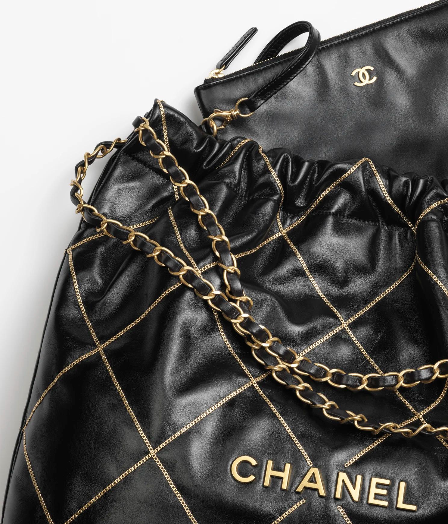 Túi Chanel CHANEL 22 Handbag Shiny Calfskin Nữ Đen