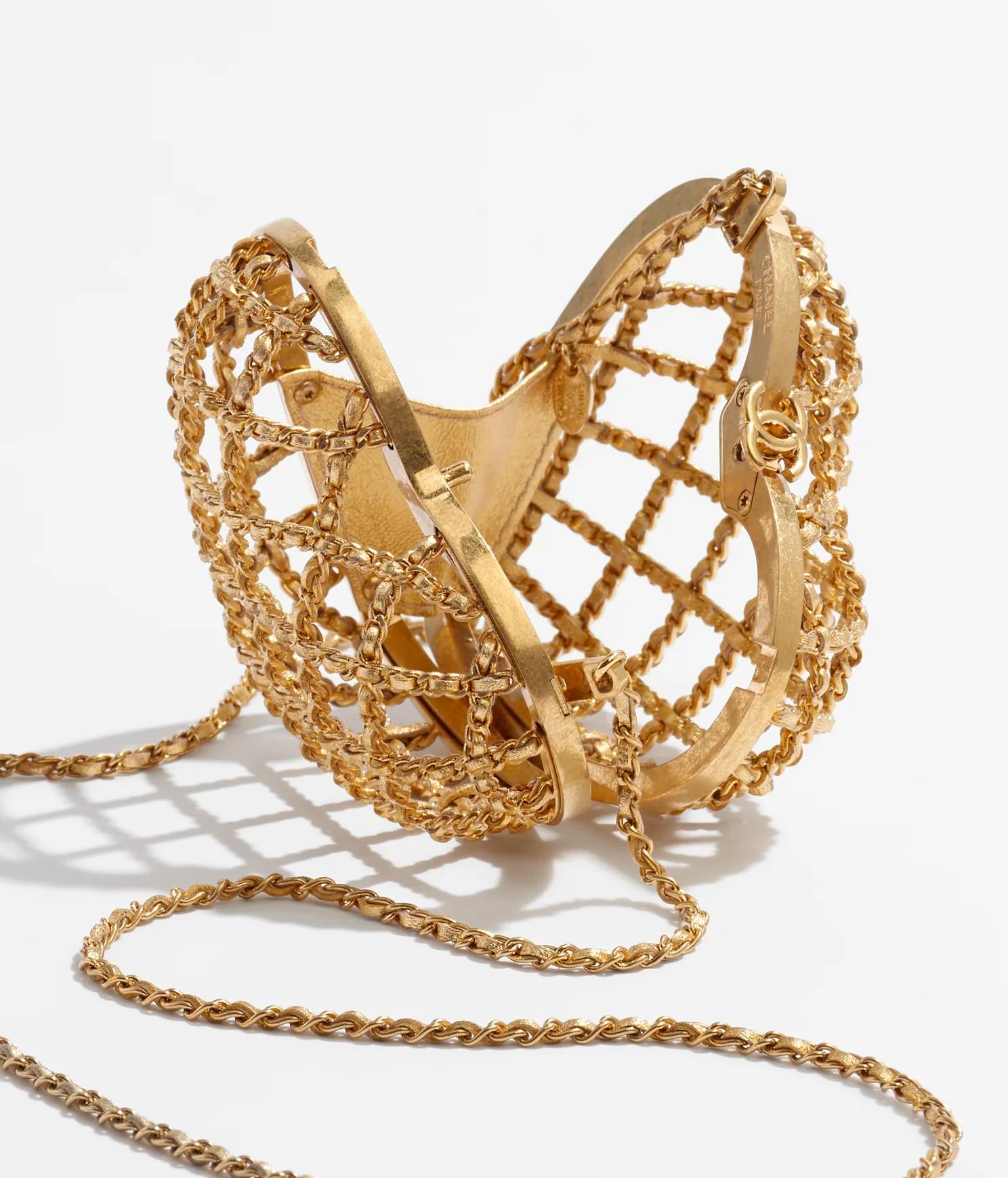 Túi Chanel Heart Minaudiere Gold-Tone Metal & Metallic Lambskin Nữ Vàng