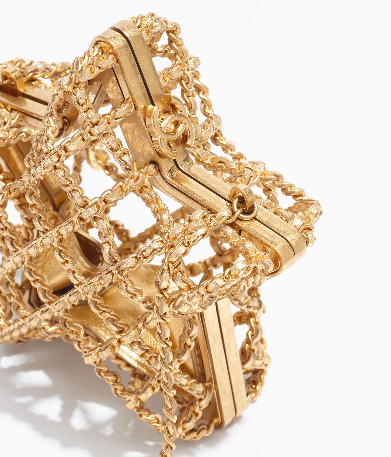 Túi Chanel Star Minaudiere Gold-Tone Metal & Metallic Lambskin Nữ Vàng