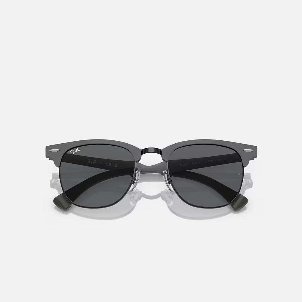 Kính Ray-Ban Clubmaster Aluminum Đen Nhám Xám