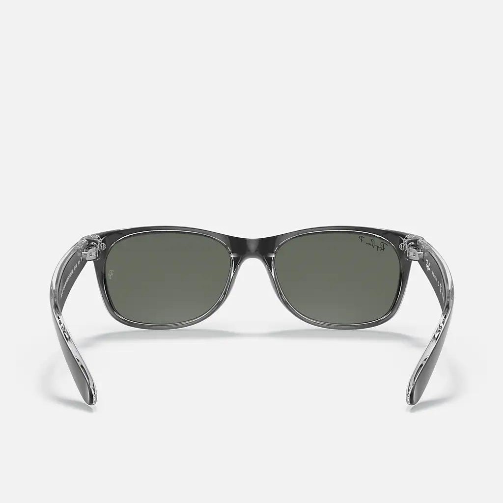 Kính Ray-Ban New Wayfarer Classic Polarized Đen Trong Xanh Lá