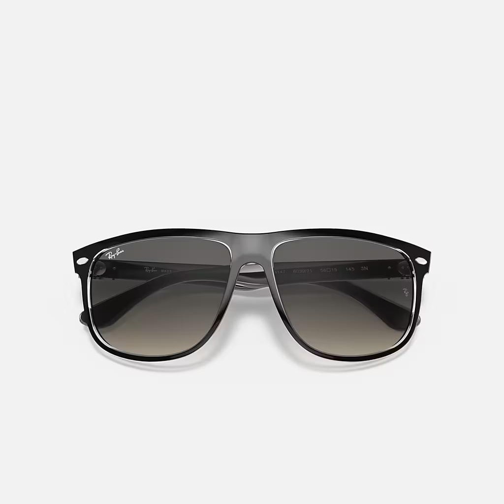 Kính Ray-Ban Boyfriend Đen Trong Xám