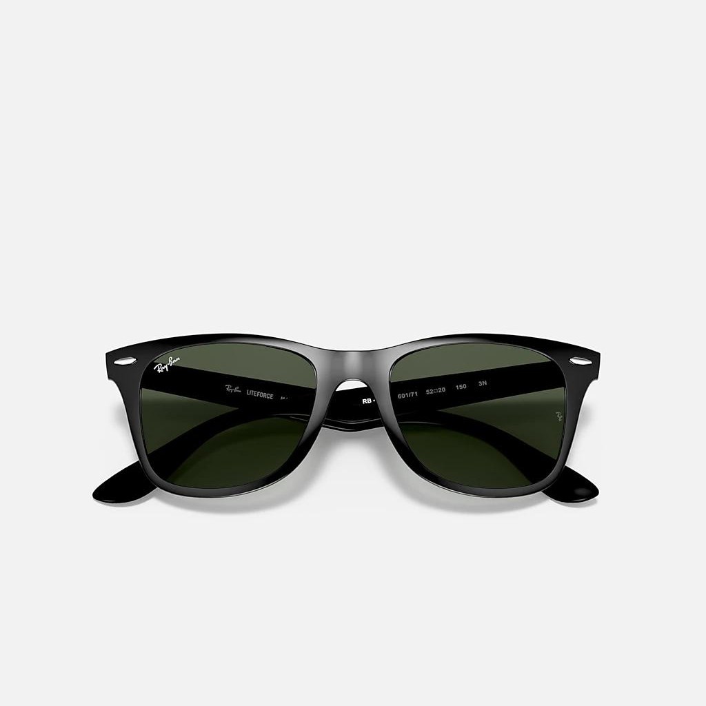 Kính Ray-Ban Wayfarer Liteforce Đen Xanh Lá