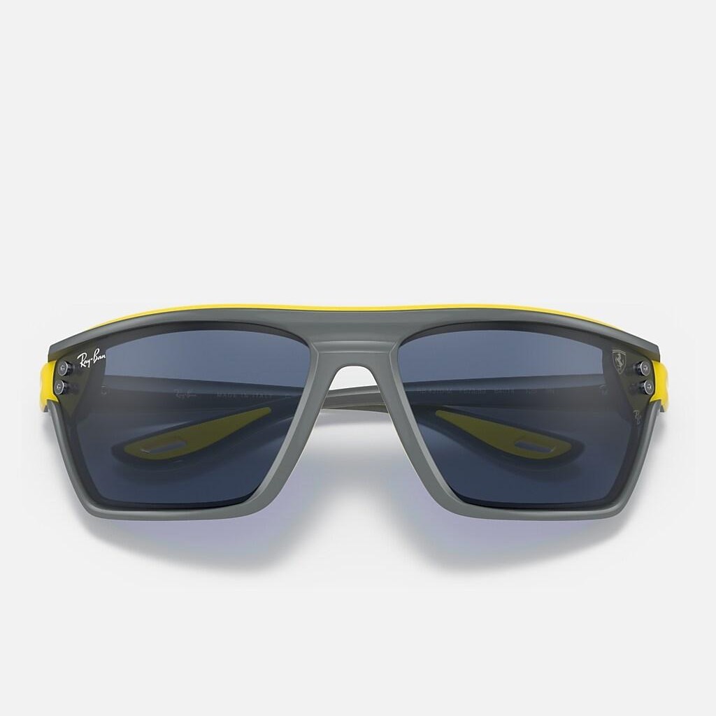 Kính Ray-Ban Rb4370M Scuderia Ferrari Collection Vàng Xanh Dương Đậm