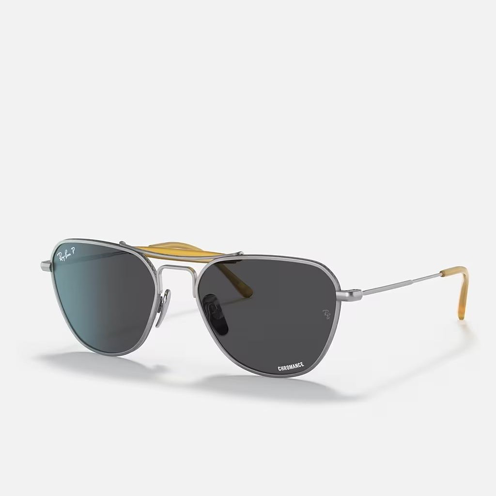 Kính Ray-Ban Rb8064 Titanium Bạc Xám Đậm