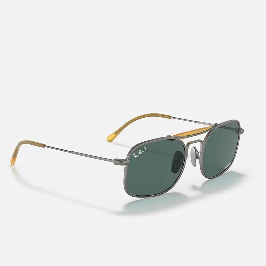 Kính Ray-Ban Rb8062 Titanium Polarized Xám Xanh Dương Sáng