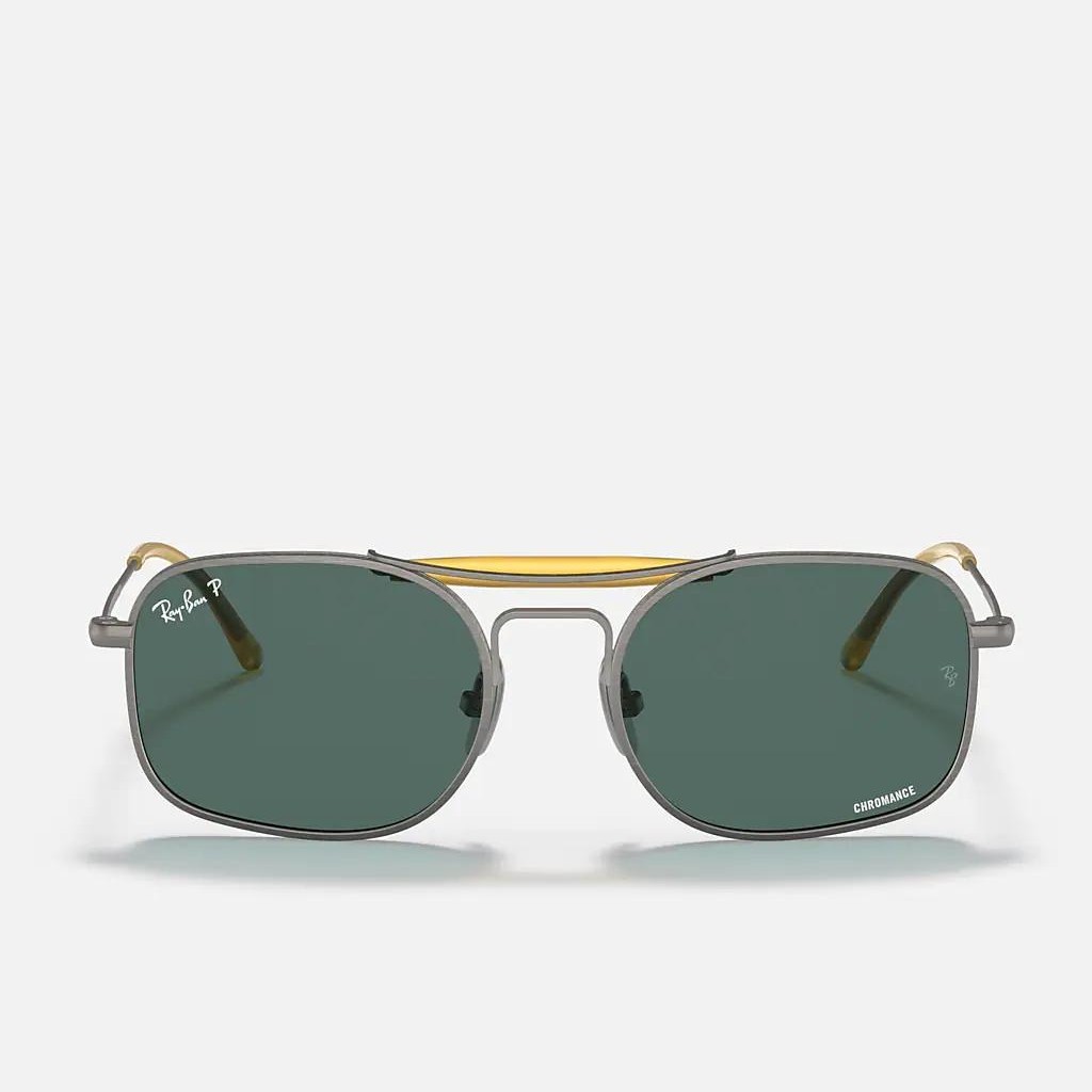 Kính Ray-Ban Rb8062 Titanium Polarized Xám Xanh Dương Sáng